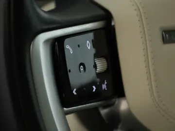 Range Rover P440e SE SHADOW Pixel Pano 360 22