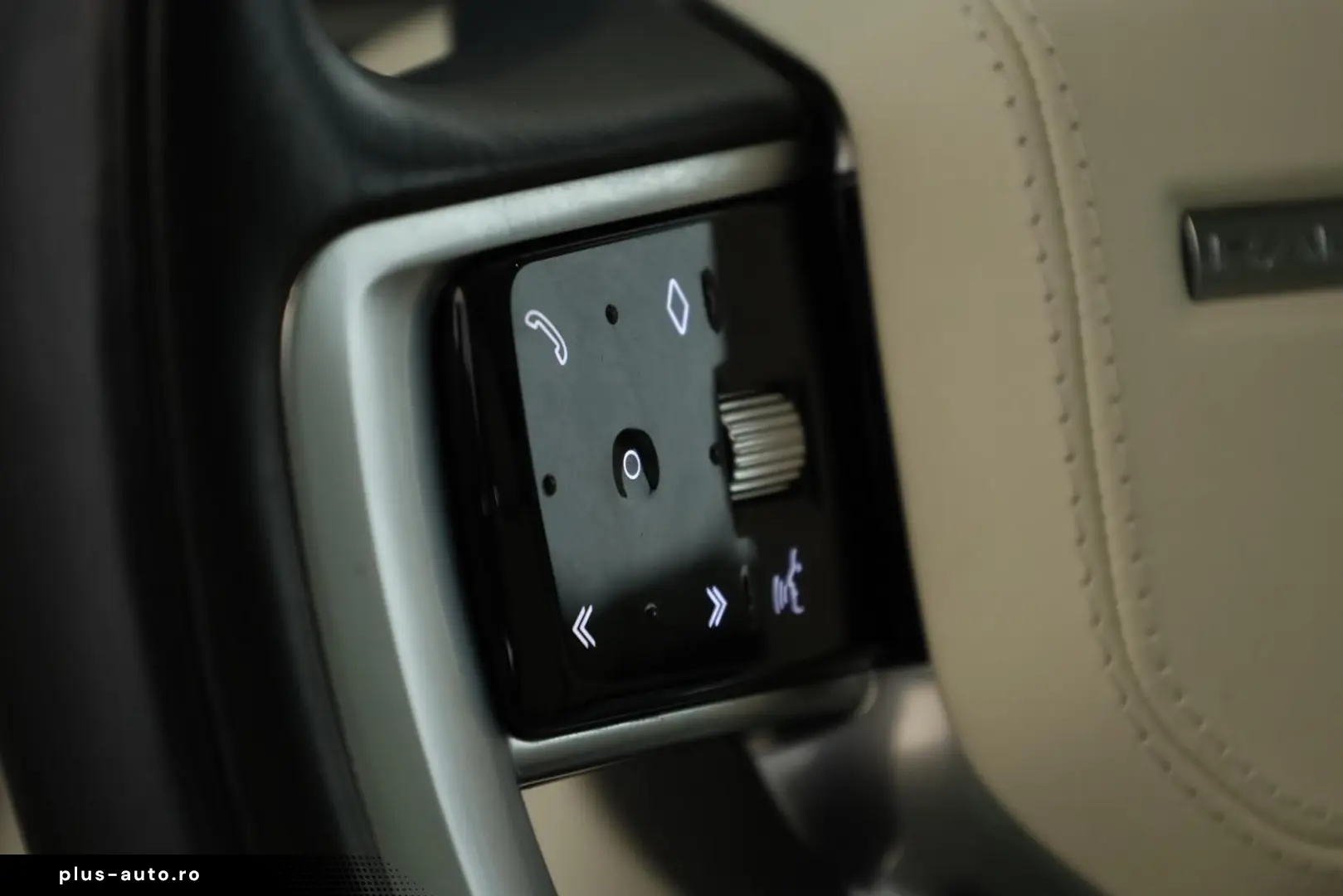 Range Rover P440e SE SHADOW Pixel Pano 360 22