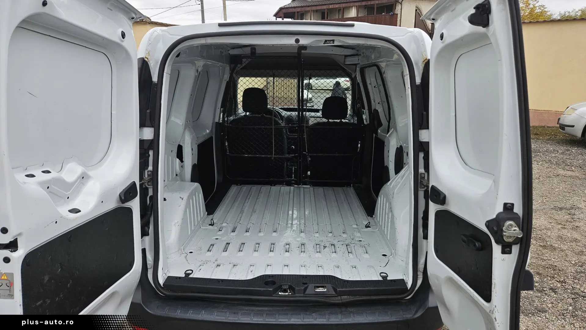 DACIA DOKKER 1.5 DCI 2015