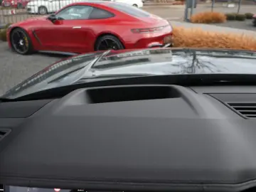 Range Rover D350 HSE SWB Pano-Standhzg-KeyGo-ACC