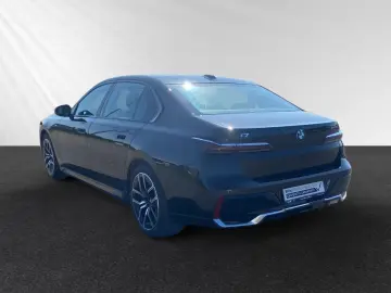 i7 eDrive50 M Sport LCProf. DA&PAProf. B&W