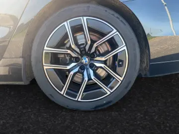 i7 eDrive50 M Sport LCProf. DA&PAProf. B&W