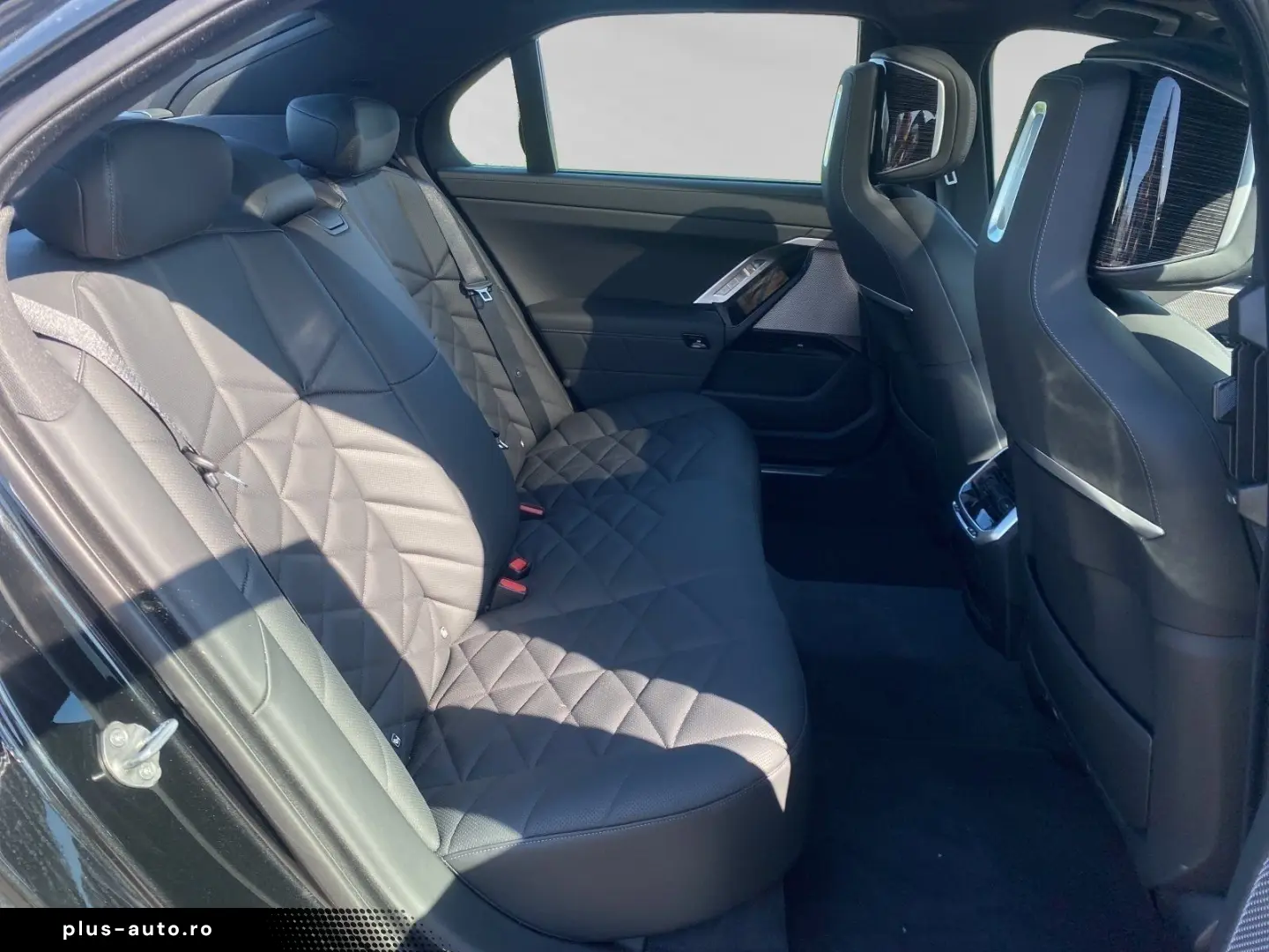 i7 eDrive50 M Sport LCProf. DA&PAProf. B&W