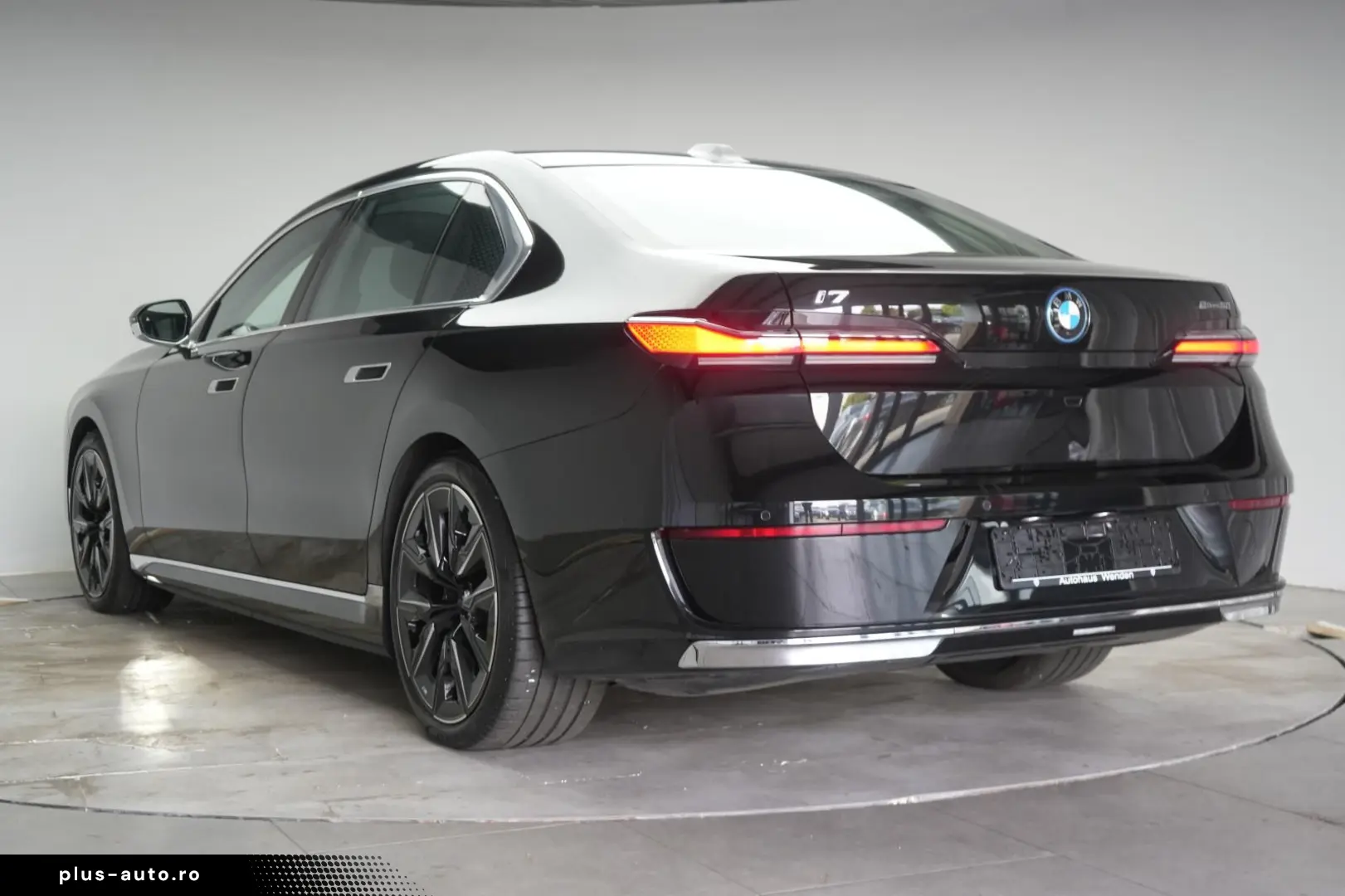 i7  eDrive50 M Sport Leder Kamera HUD B&W Wide S