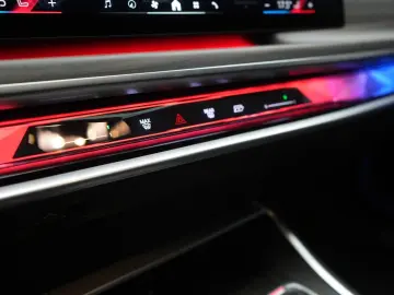 i7  eDrive50 M Sport Leder Kamera HUD B&W Wide S