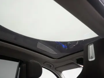 i7  eDrive50 M Sport Leder Kamera HUD B&W Wide S