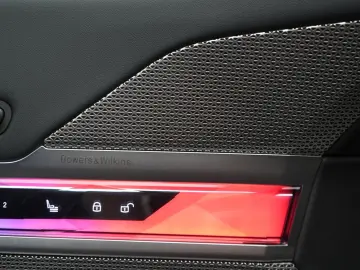 i7  eDrive50 M Sport Leder Kamera HUD B&W Wide S