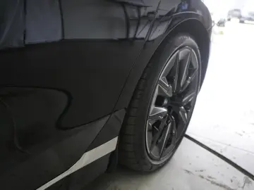 i7  eDrive50 M Sport Leder Kamera HUD B&W Wide S