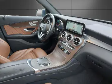 Mercedes-Benz GLC 300 de 4MATIC 9G-TRONIC  AMG Line