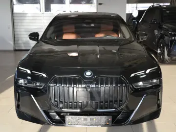 i7 xDrive 60 M Sport Automatiktüren Fond-Enterta