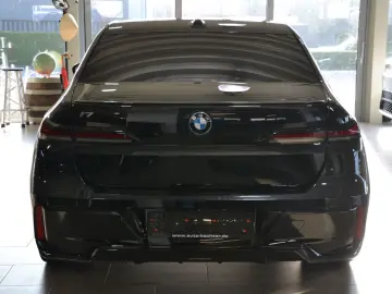 i7 xDrive 60 M Sport Automatiktüren Fond-Enterta