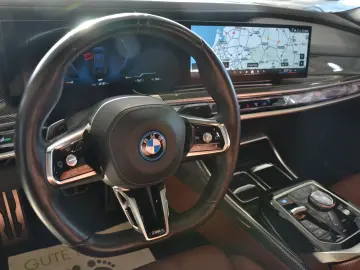 i7 xDrive 60 M Sport Automatiktüren Fond-Enterta