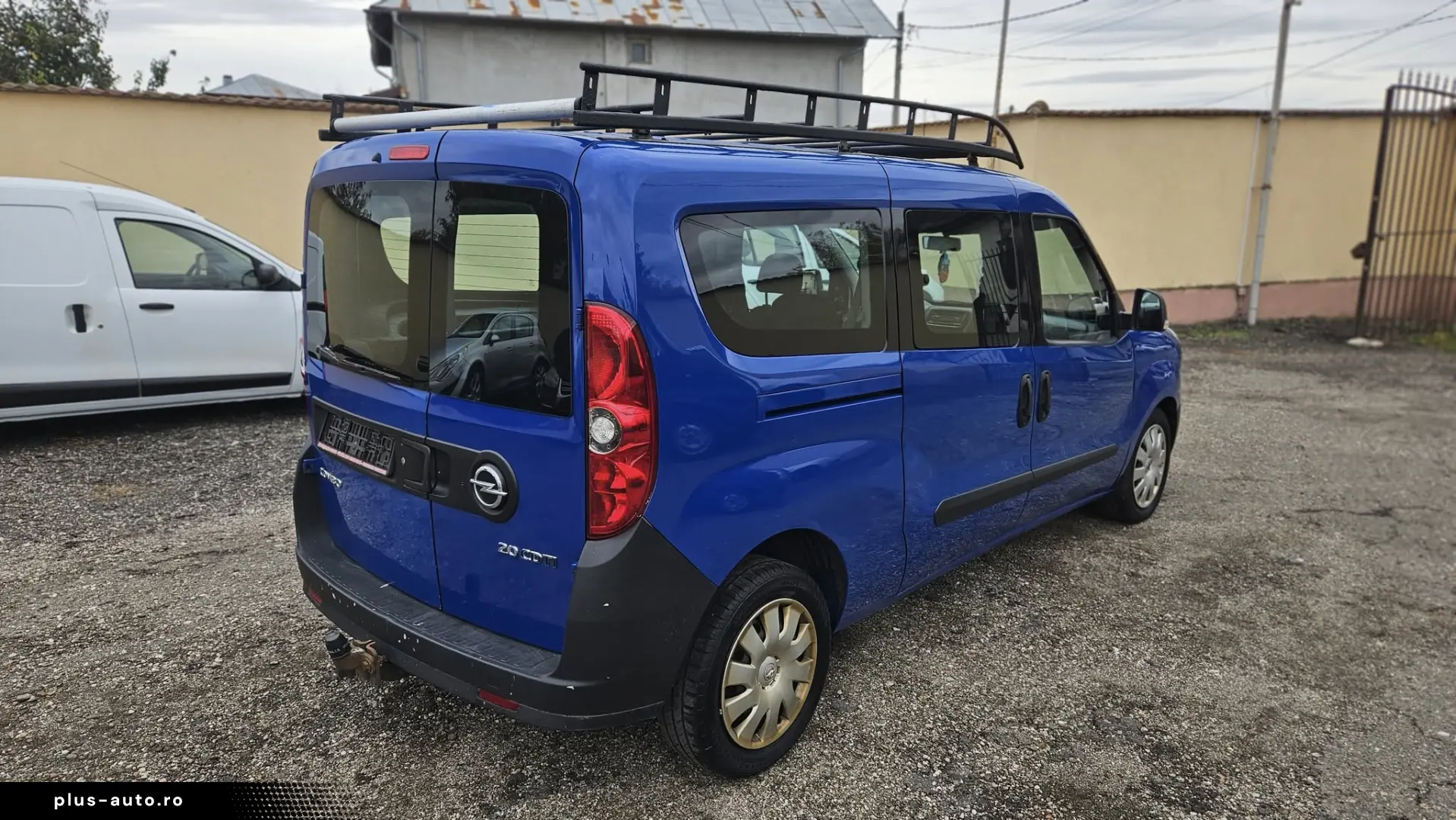 OPEL COMBO 5 LOCURI 2.0 DIESEL