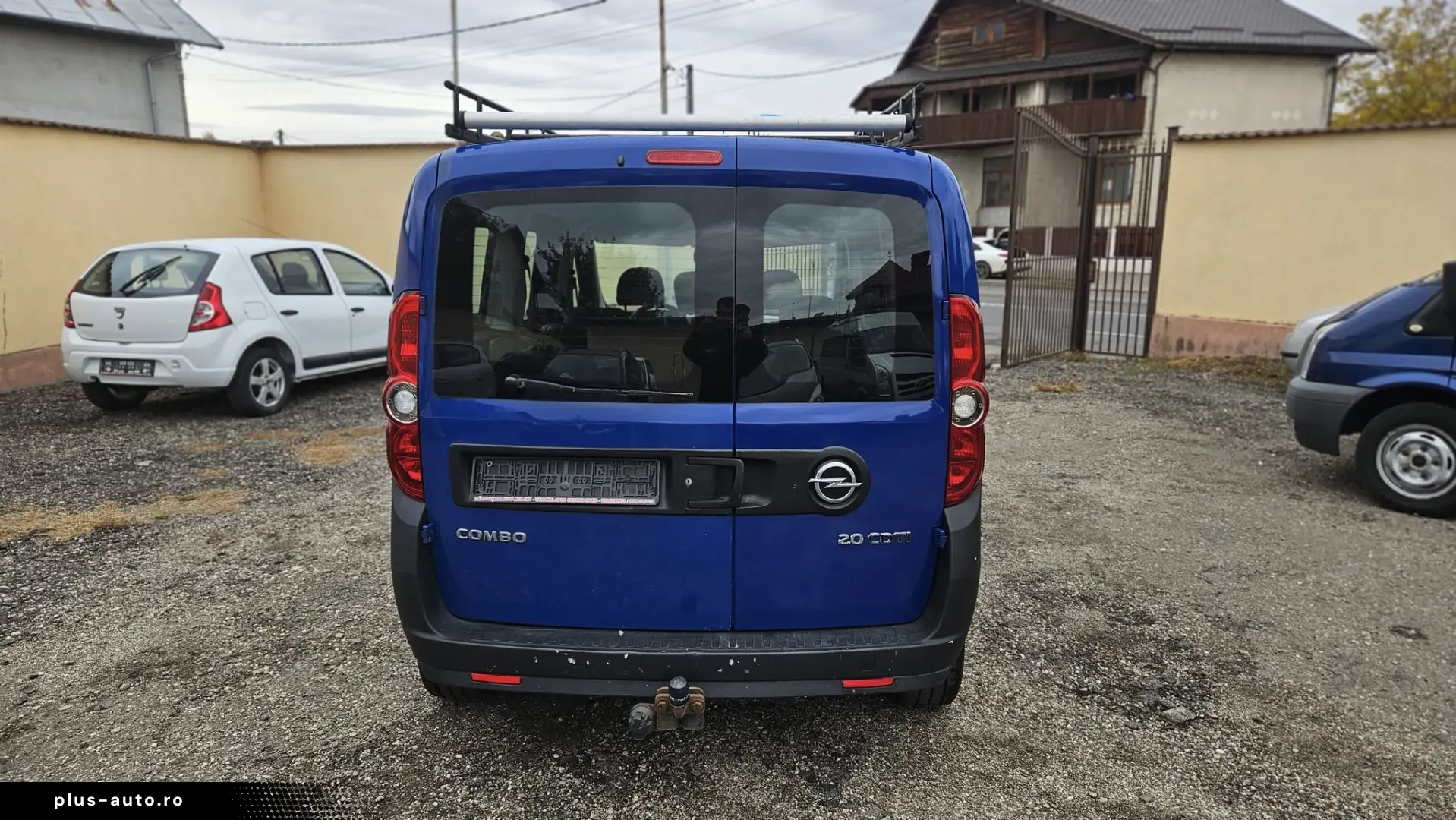 OPEL COMBO 5 LOCURI 2.0 DIESEL