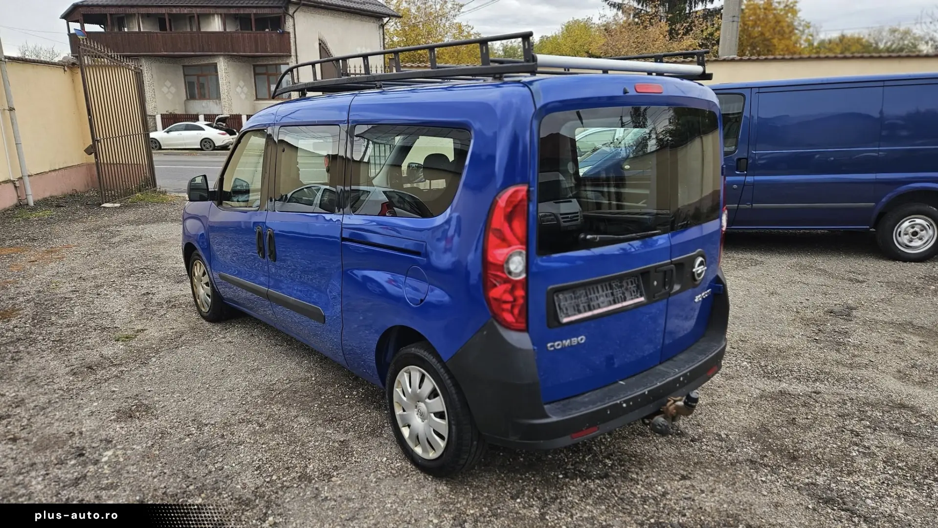 OPEL COMBO 5 LOCURI 2.0 DIESEL