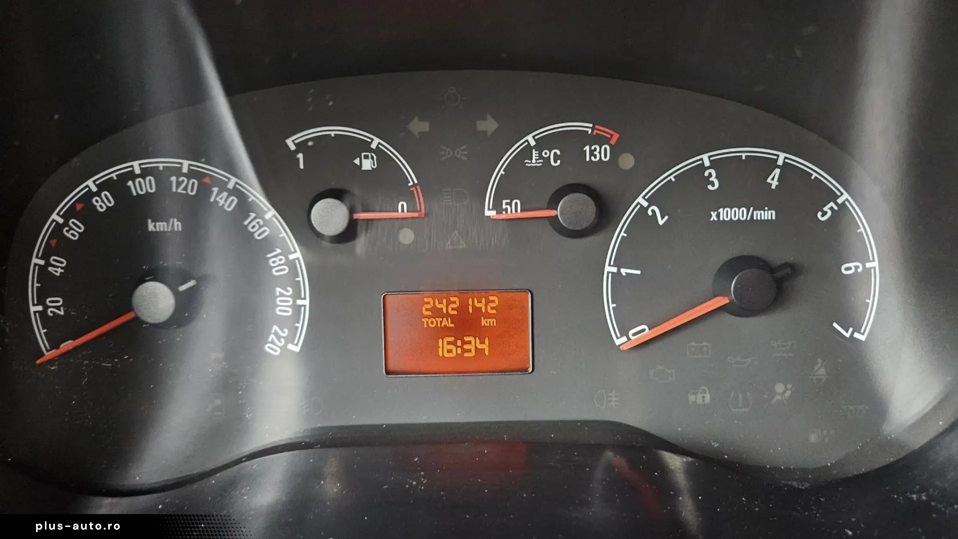 OPEL COMBO 5 LOCURI 2.0 DIESEL