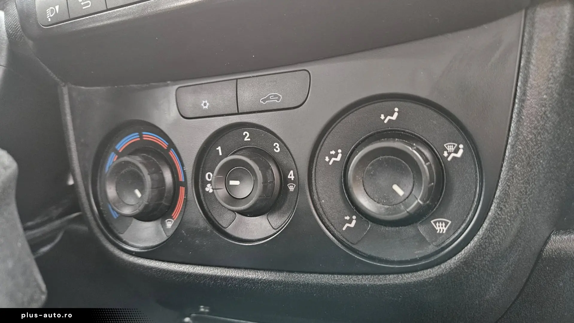 OPEL COMBO 5 LOCURI 2.0 DIESEL