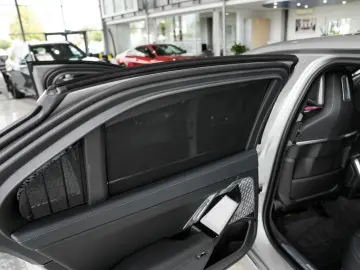 740d xDrive B&W Belüftung Autobahnass. Massage