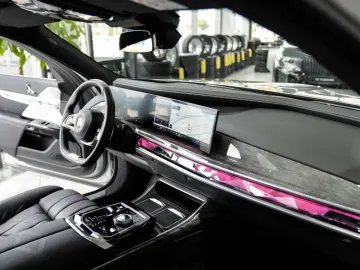 740d xDrive B&W Belüftung Autobahnass. Massage