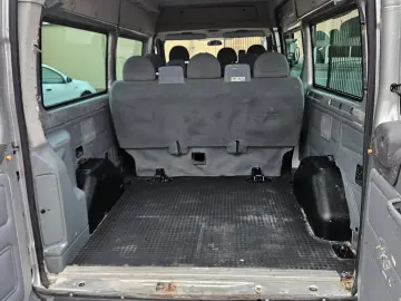 FORD TRANSIT 9 LOCURI 2013