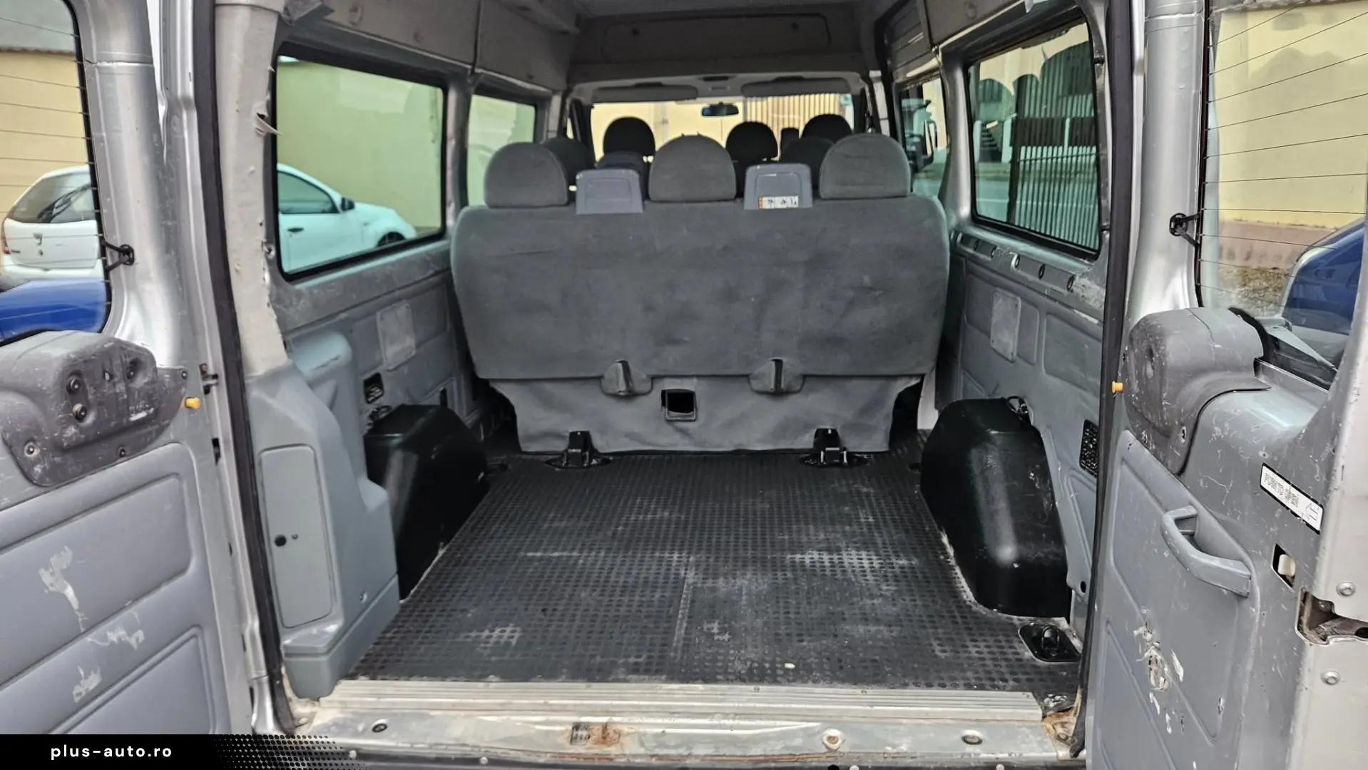 FORD TRANSIT 9 LOCURI 2013