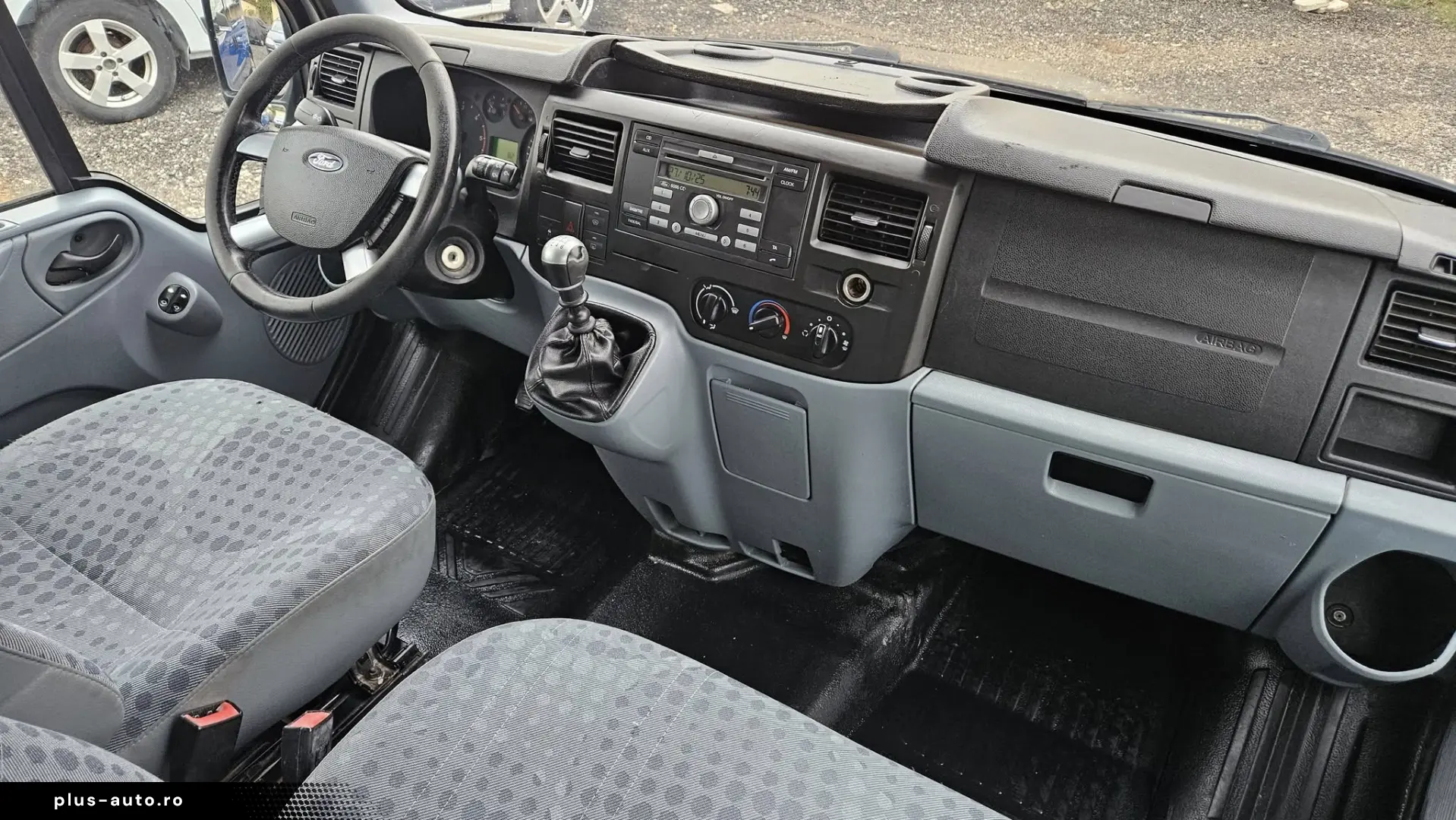 FORD TRANSIT 9 LOCURI 2013