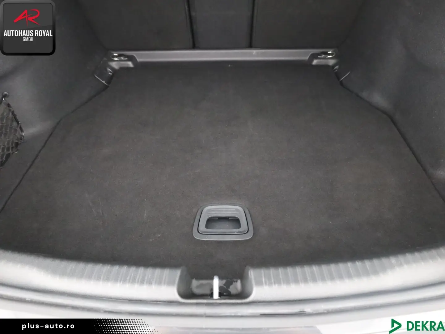 C 300 AMG NIGHT 360GRAD HEADUP KEYLESS PANORAMA