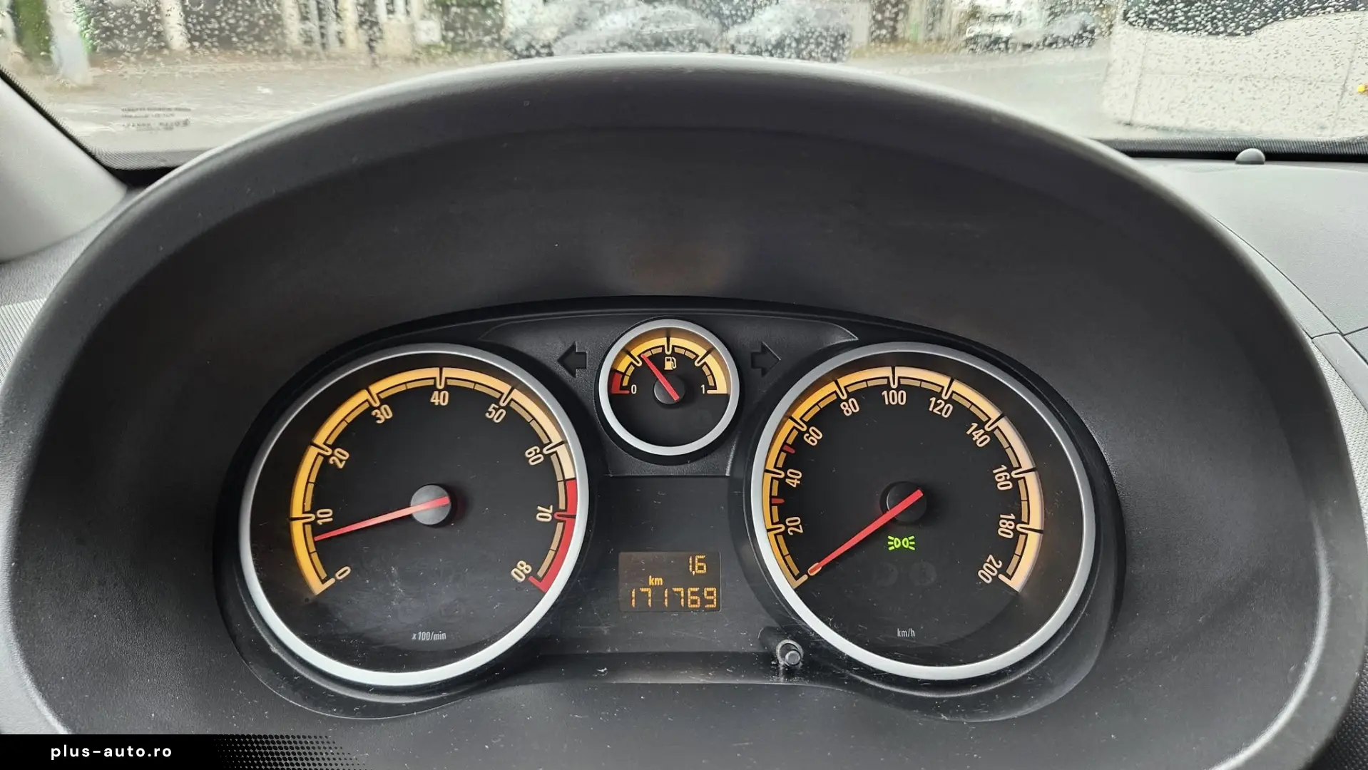 OPEL CORSA 1.4 BENZINA 2011