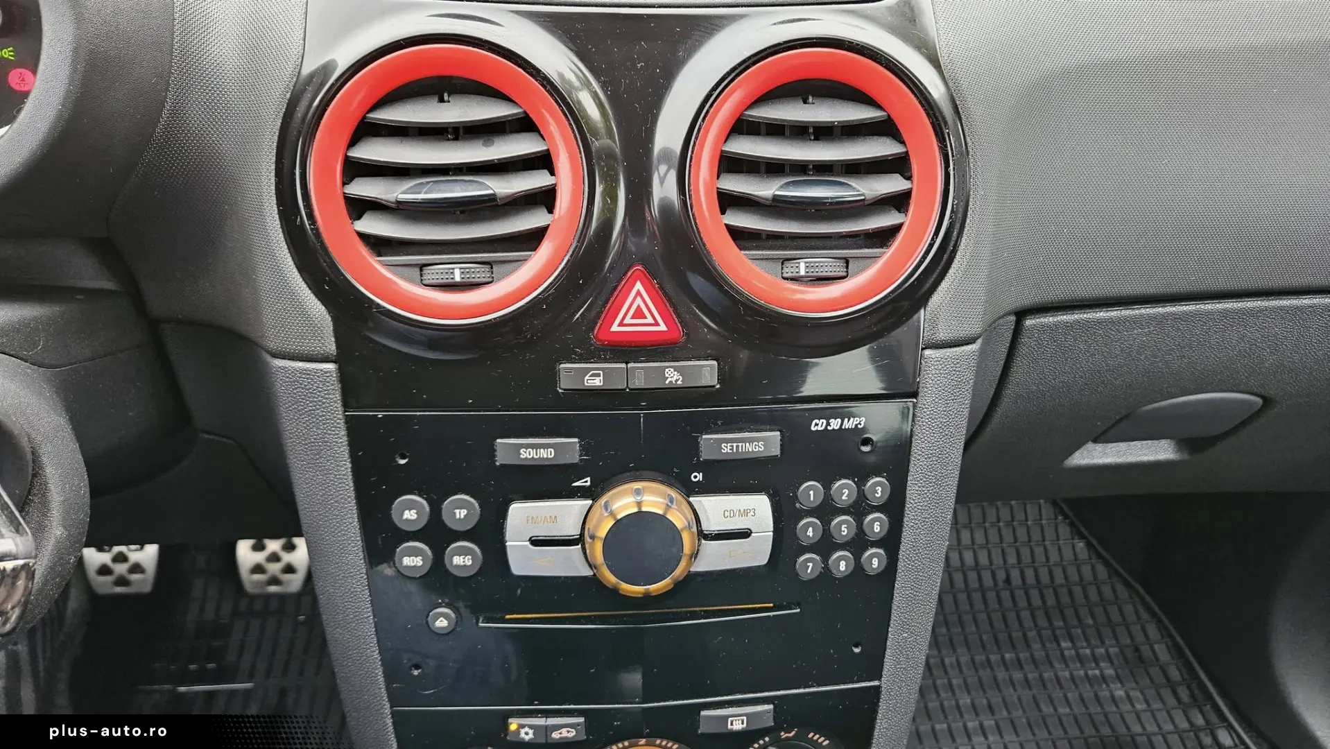 OPEL CORSA 1.4 BENZINA 2011