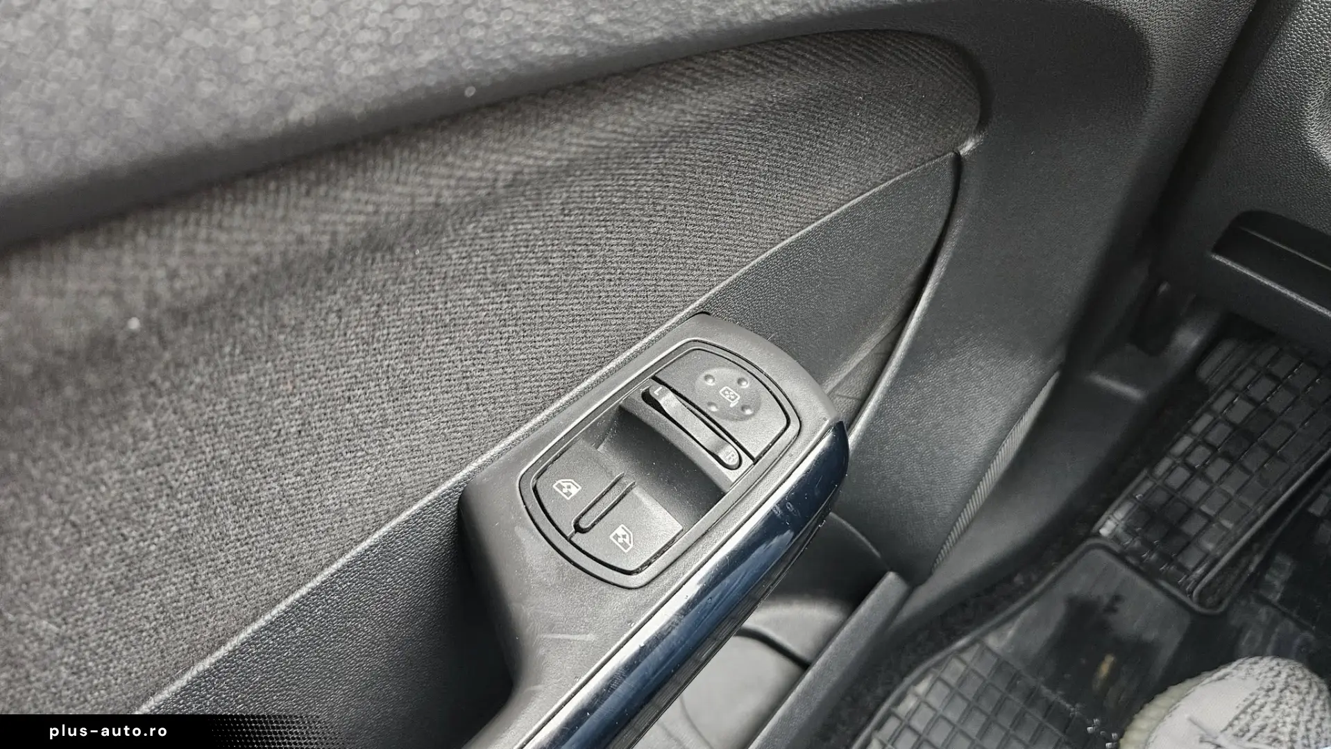 OPEL CORSA 1.4 BENZINA 2011