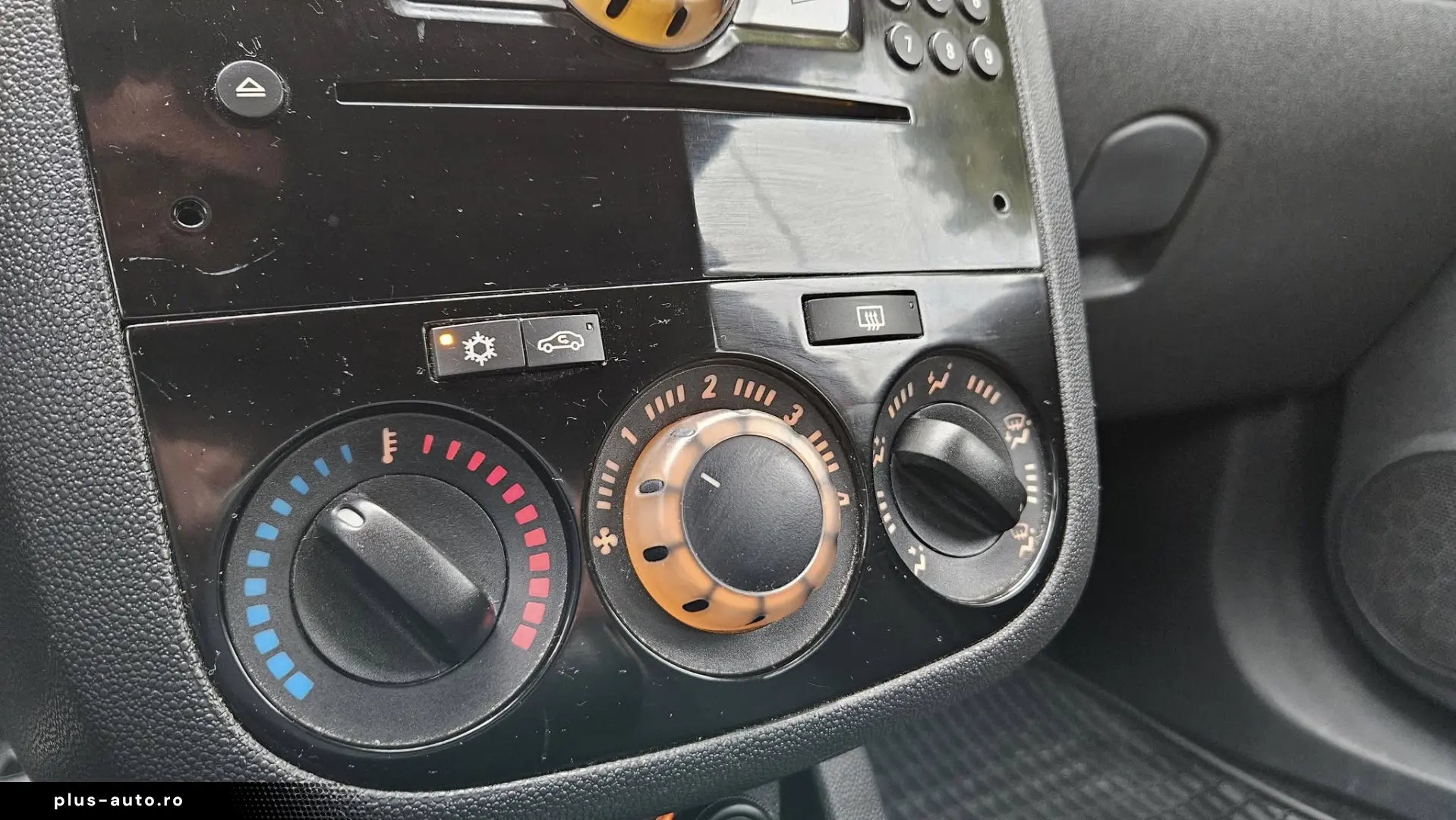 OPEL CORSA 1.4 BENZINA 2011