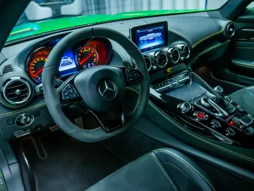 Mercedes AMG GTR