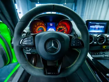 Mercedes AMG GTR