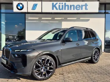 X7 xDrive40d    M-Sport ACC PanoSD Standheiz Ala