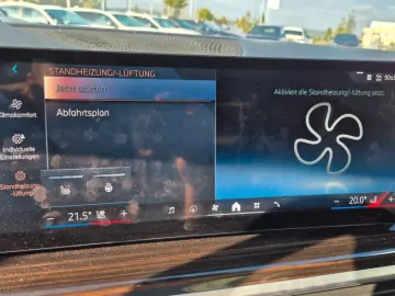 X7 xDrive40d    M-Sport ACC PanoSD Standheiz Ala