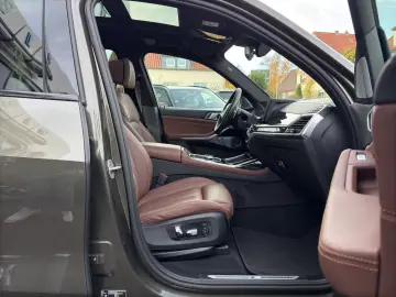 X7 xDrive40d M Sport Pro   AHK   Panoramadach