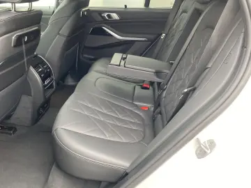 X5 xDrive 30d M Sport UPE 114.000€ SkyLounge