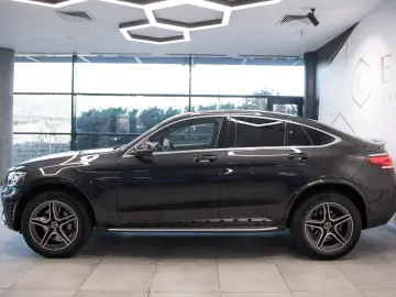 Mercedes-Benz GLC 300e 4Matic Coupe AMG Line