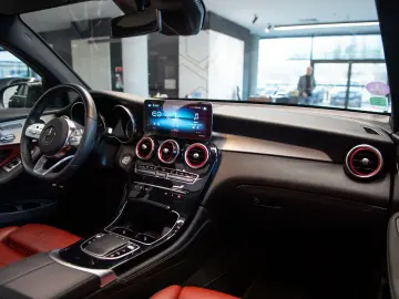 Mercedes-Benz GLC 300e 4Matic Coupe AMG Line