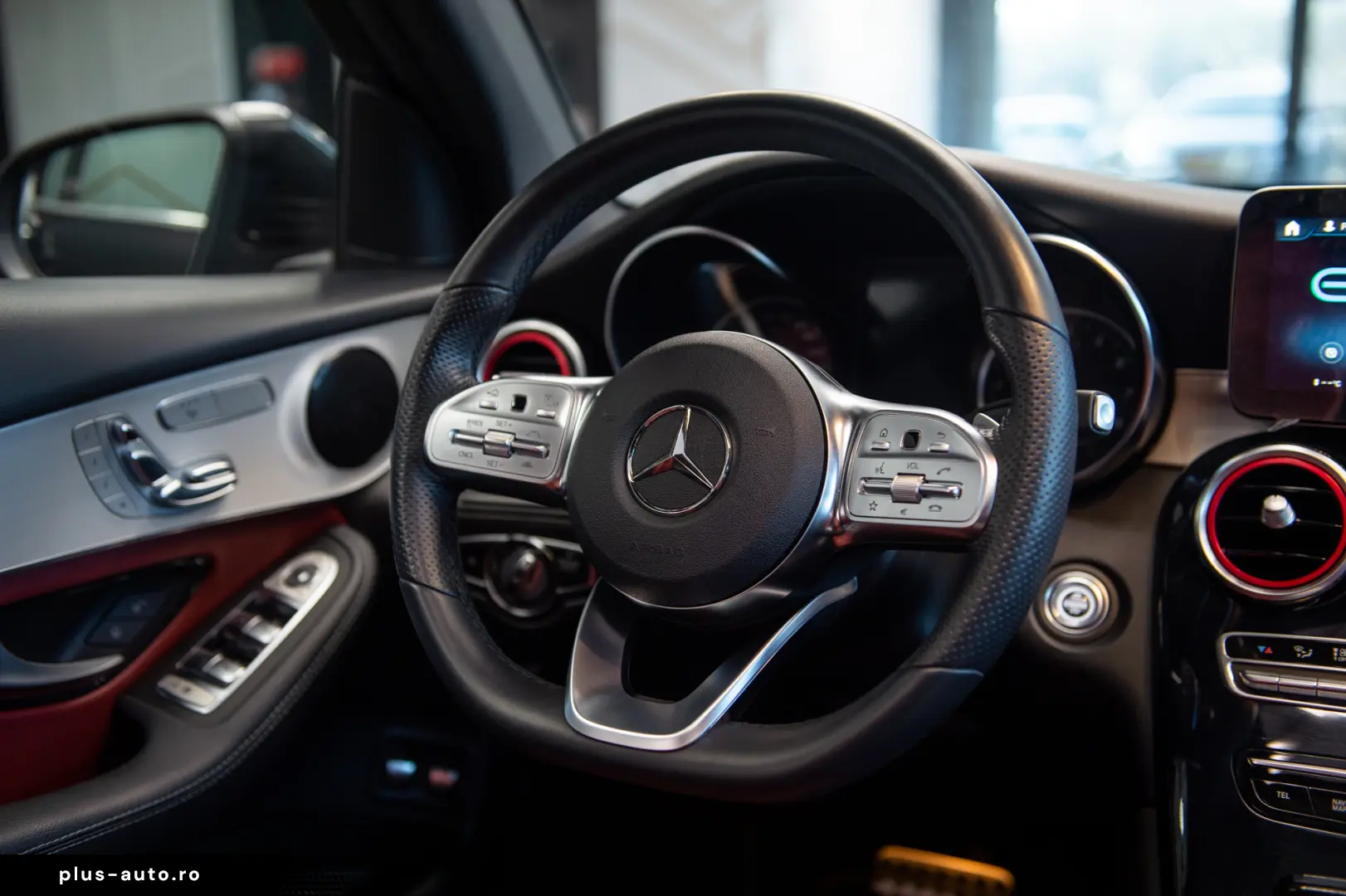 Mercedes-Benz GLC 300e 4Matic Coupe AMG Line