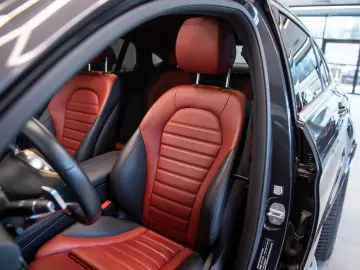 Mercedes-Benz GLC 300e 4Matic Coupe AMG Line