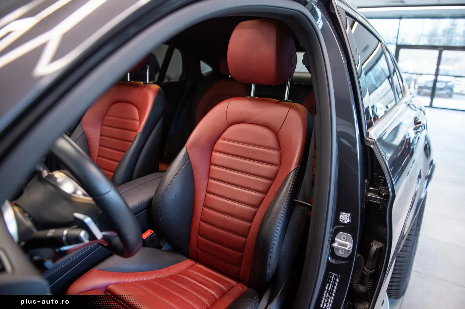 Mercedes-Benz GLC 300e 4Matic Coupe AMG Line