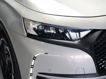 DS 7 Crossback Plug-in Hybrid E-TENSE 4WD 300CP DS Perform