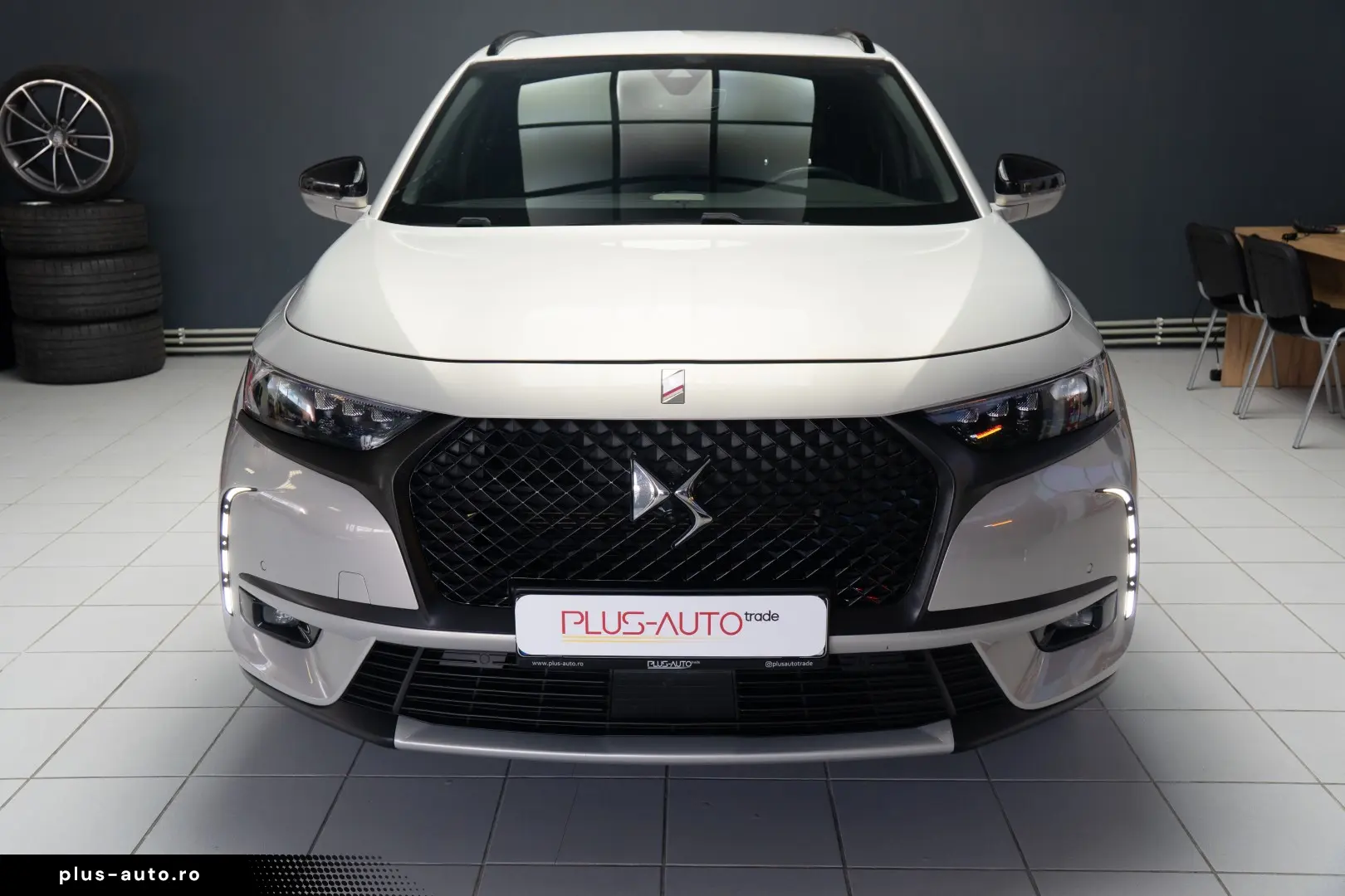 DS 7 Crossback Plug-in Hybrid E-TENSE 4WD 300CP DS Perform