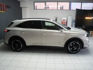 DS 7 Crossback Plug-in Hybrid E-TENSE 4WD 300CP DS Perform