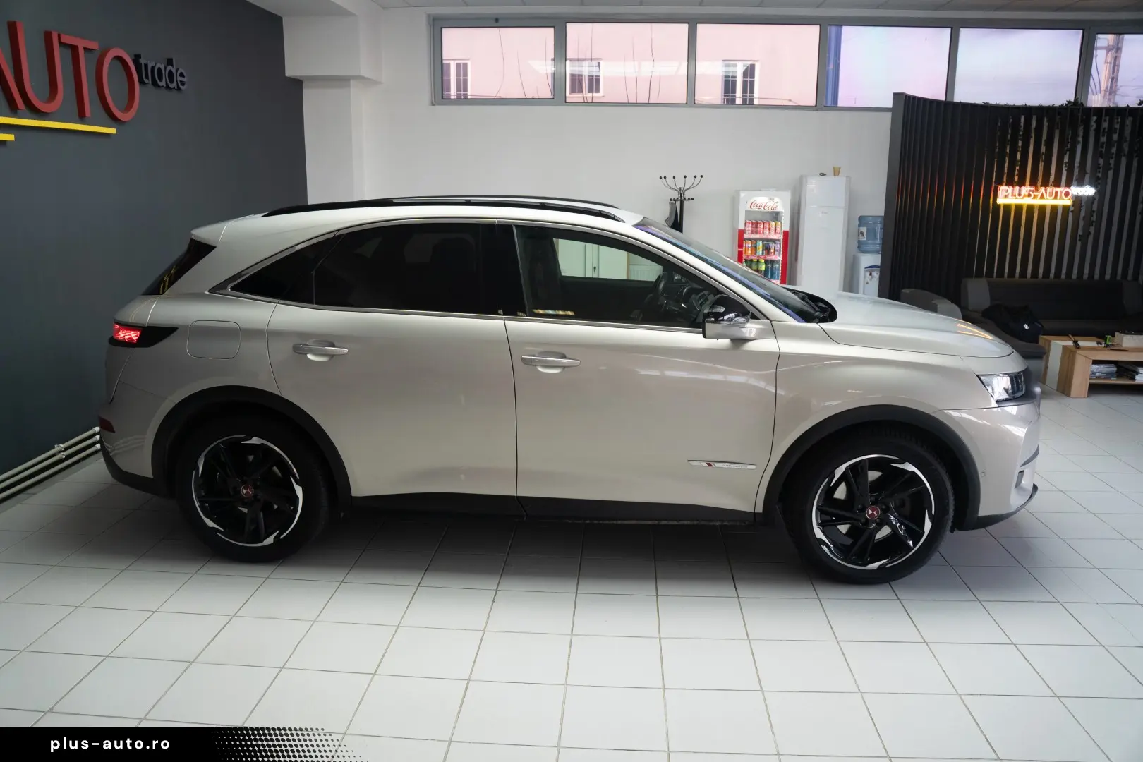 DS 7 Crossback Plug-in Hybrid E-TENSE 4WD 300CP DS Perform