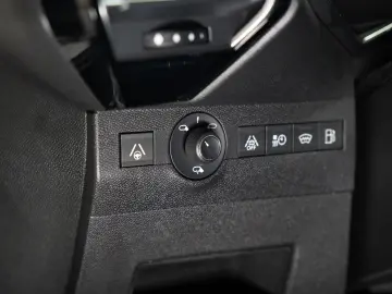 DS 7 Crossback Plug-in Hybrid E-TENSE 4WD 300CP DS Perform