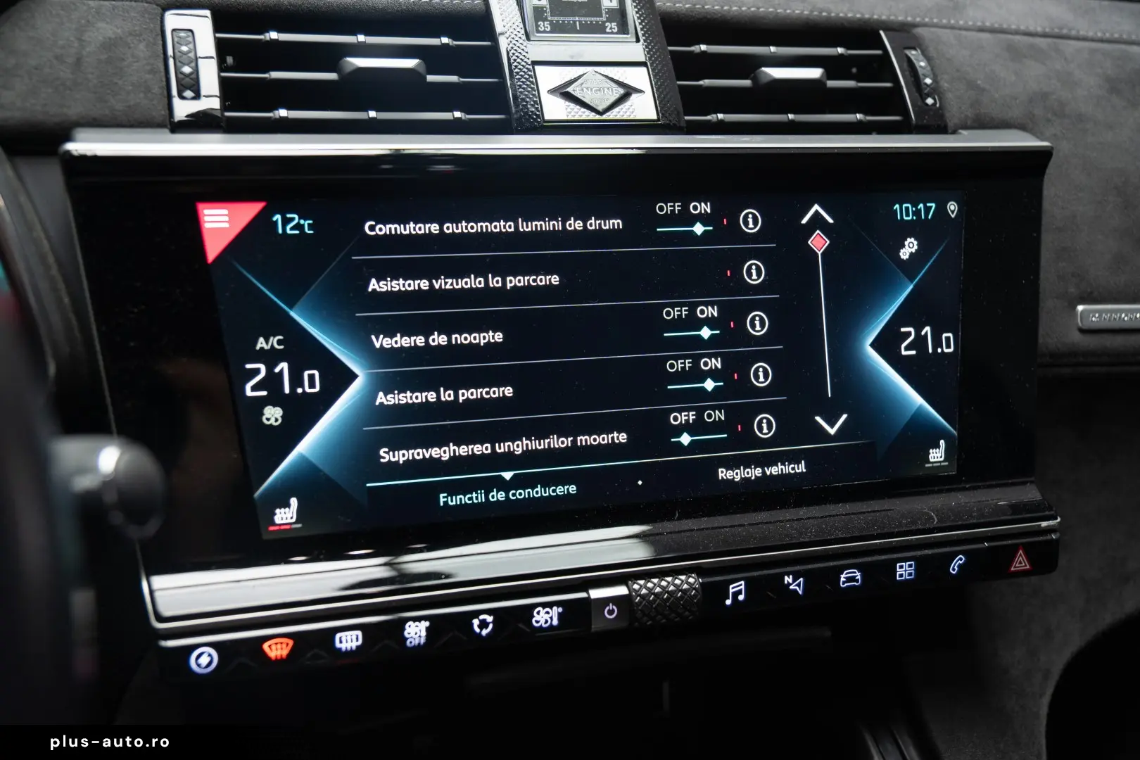DS 7 Crossback Plug-in Hybrid E-TENSE 4WD 300CP DS Perform