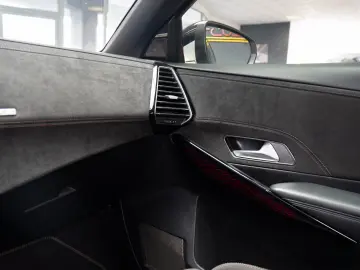 DS 7 Crossback Plug-in Hybrid E-TENSE 4WD 300CP DS Perform