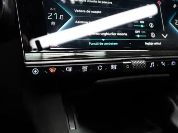 DS 7 Crossback Plug-in Hybrid E-TENSE 4WD 300CP DS Perform